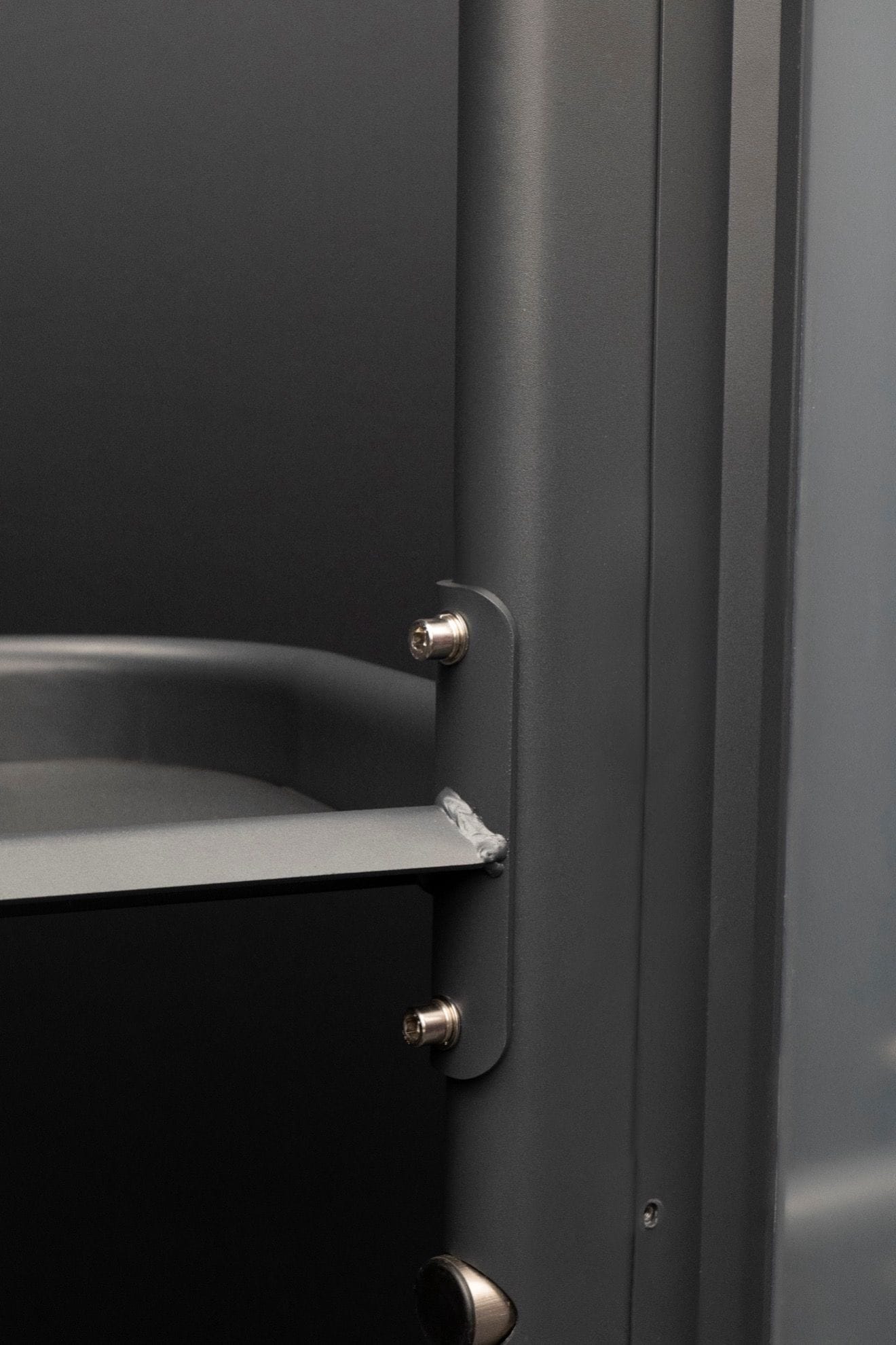 MX1186 Back Mounted Accessory Rack - Subfeature Image